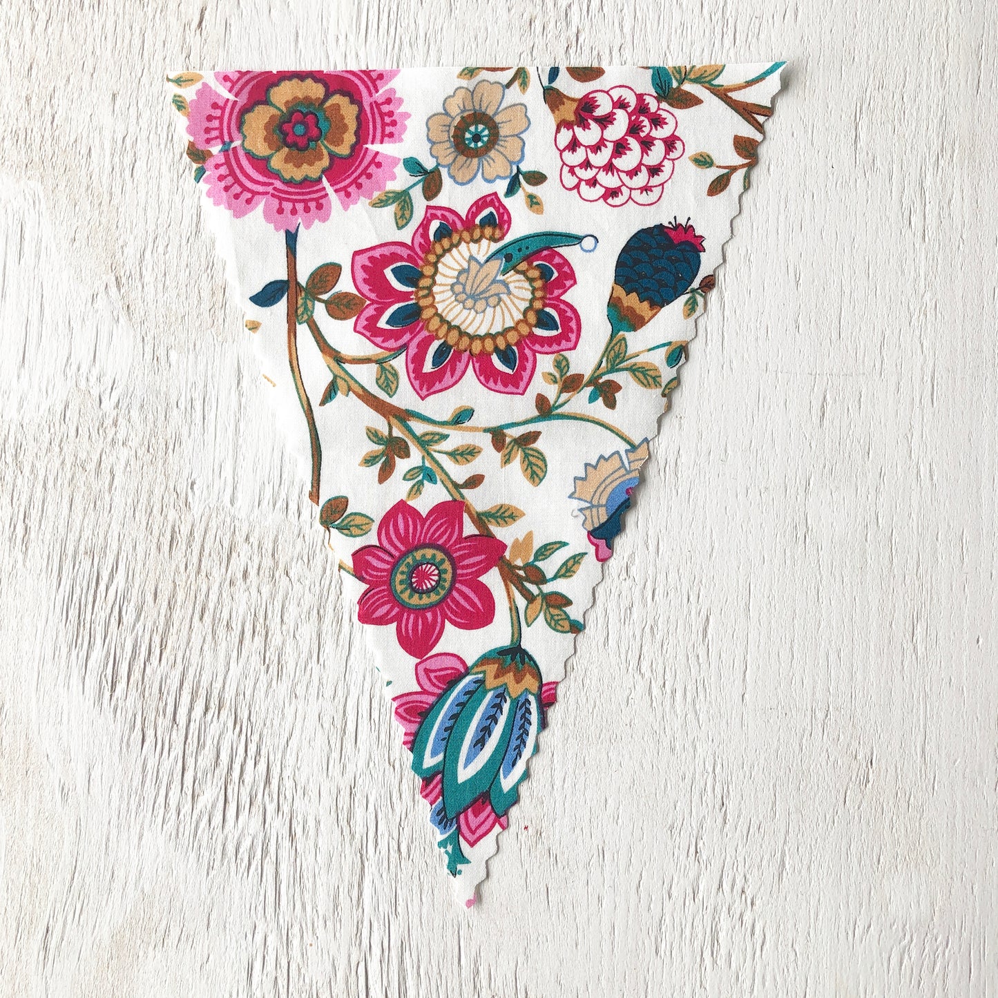 White Retro Floral Flag