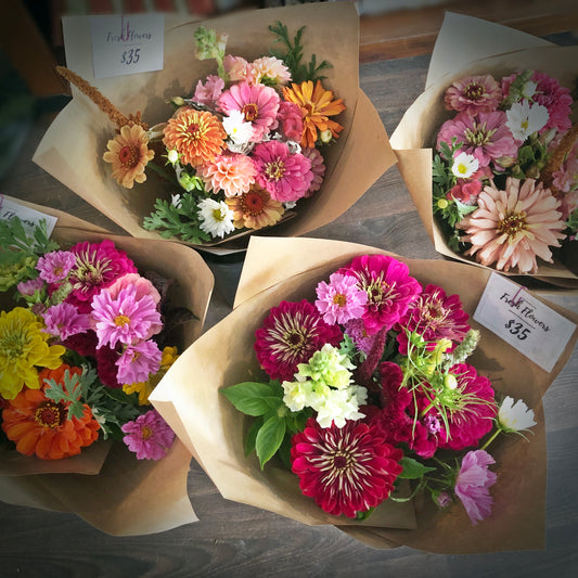 The Dunes Golf Club - Flower Stand