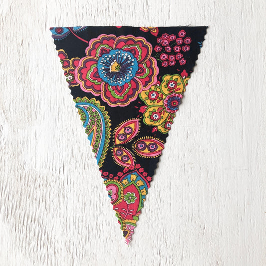 Black Retro Floral Flag